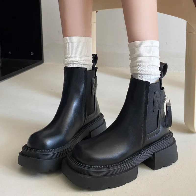 Женские ботильоны с квадратным носком на плоской подошве зимняя модная обувь