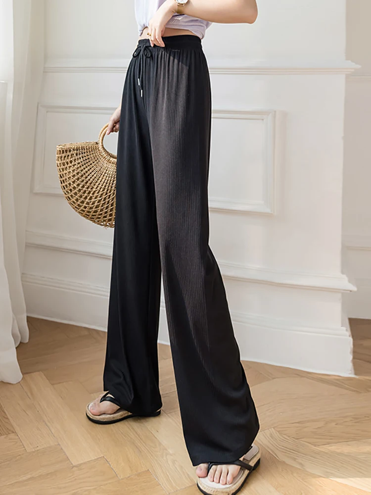 Рисунок 2 - Брюки женские с завышенной талией