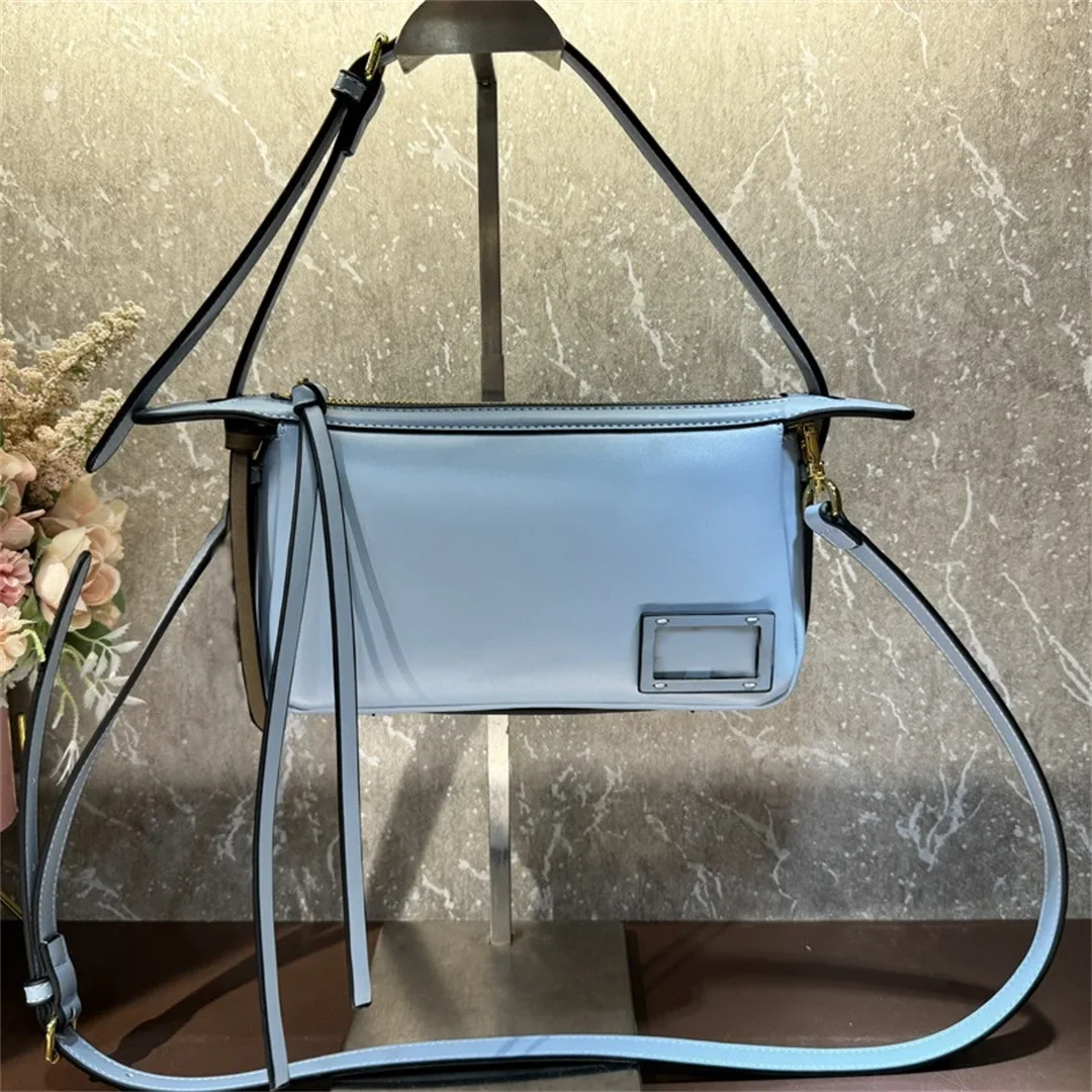 Голубая 2024 новая женская французская сумка подмышки высококачественная для