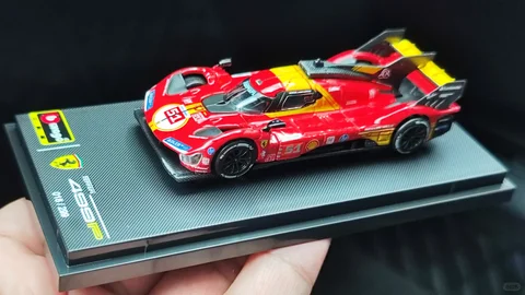 Bburago Ferrari 2024 499p 1:64