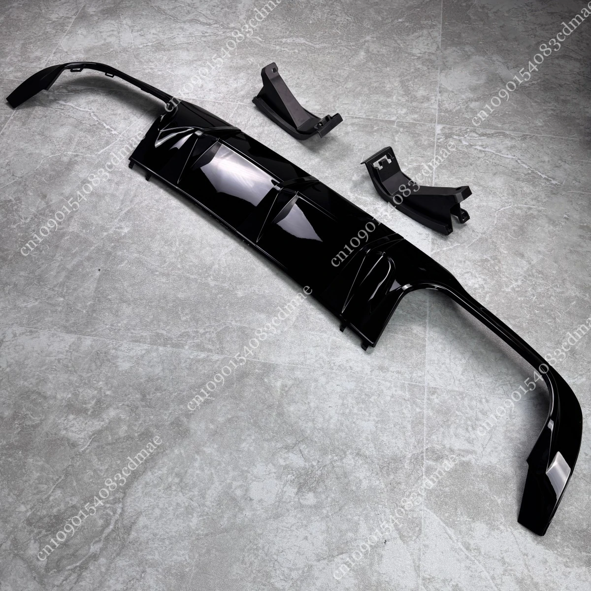 

Для Mercedes Benz C Class W204 C204 C180 C250 C350 C63 AMG 2012-2014 Лифт Задний бампер Диффузор Губный спойлер Комплект кузова Тюнинг