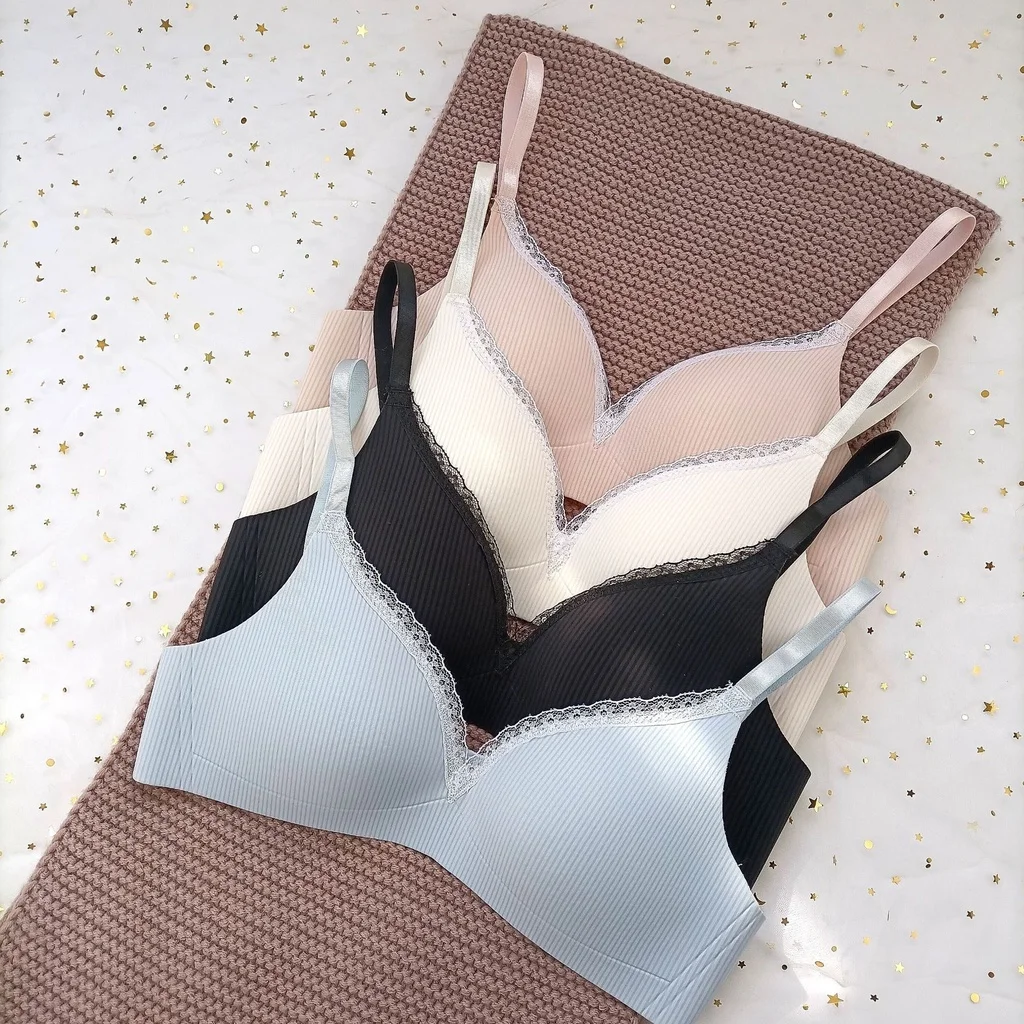 

Bra New Seamless One Piece Small Chest No Wire Sexy Lace