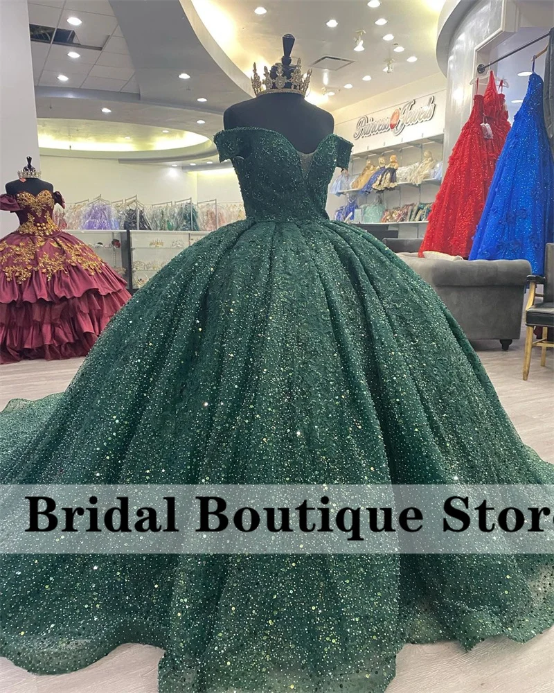 Купи Sparkle Dark Green Quinceanera Dresses 2022 Off Shoulder Ball Gown Sequins Beads Crystal Sweet 16 Dresses Birthday Prom Party за 13,080 рублей в магазине AliExpress