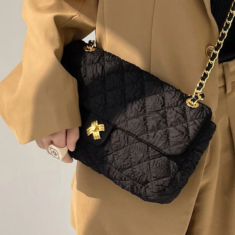 Small Fragrance Luxury Brand Chain Bag Women's 2022 New Trendy Fashion All-match Pleated Rhombus Bag Shoulder Messenger Handbag