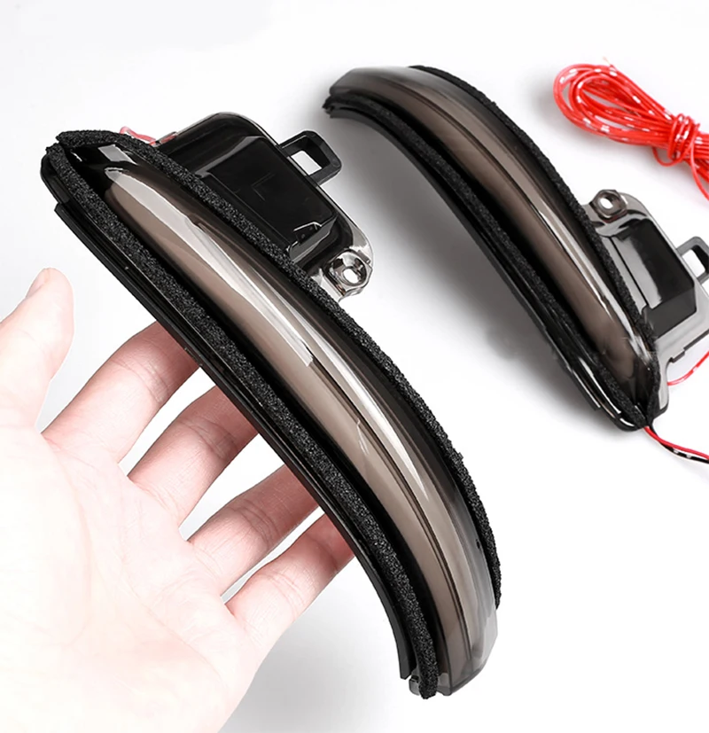 

For Toyota RAV4 2020 side mirror led dynamic turn signal led continuous light