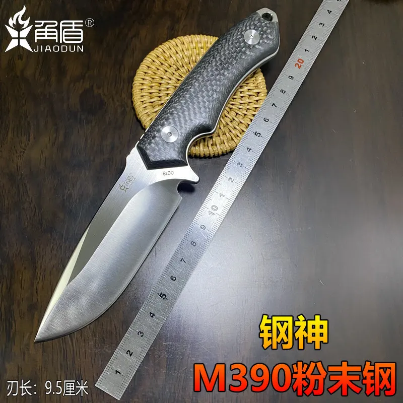 

Маленький прямоугольный нож из порошковой стали M390