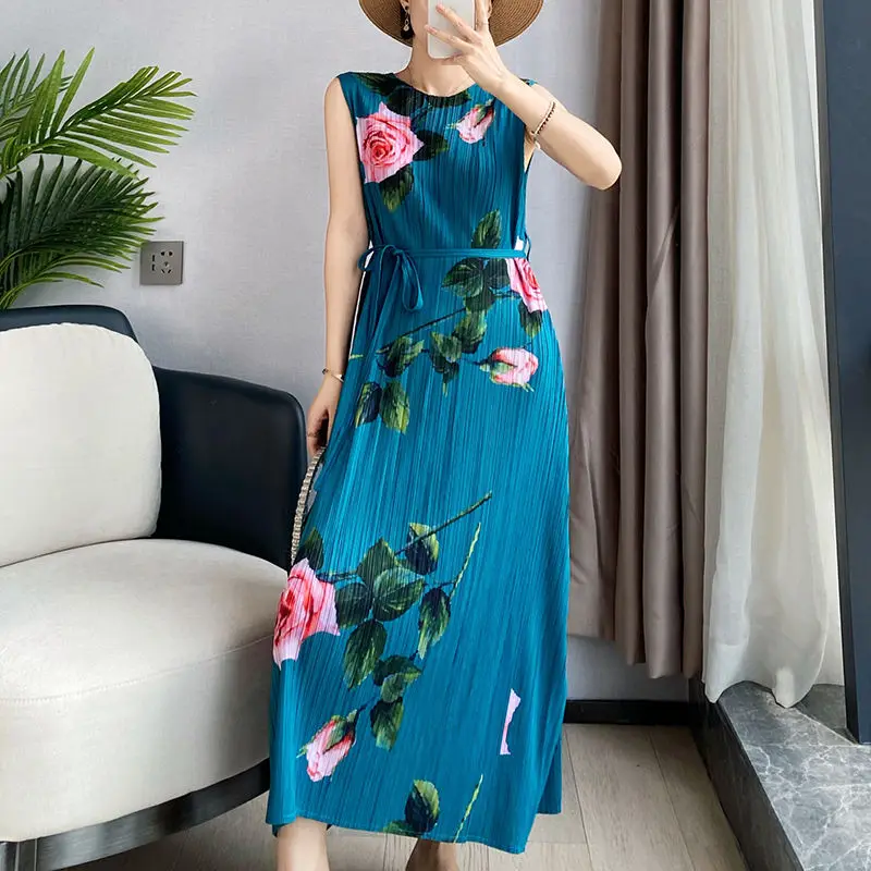 

Fold rose printed dress female medium long summer dress 2022 new lace vest slveeless casual o neck skirt female clothing tops