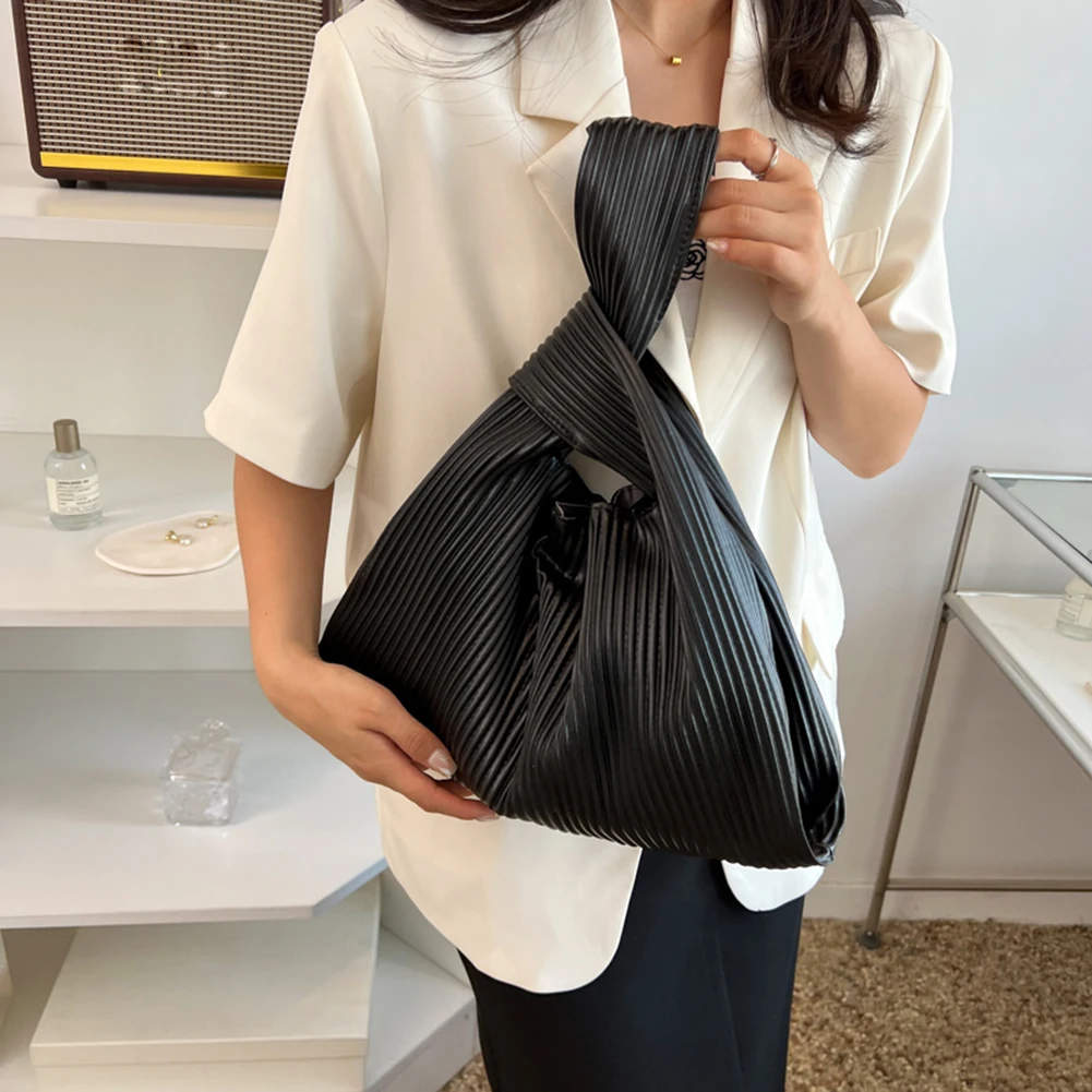 

Модная плиссированная сумка с узлом для женщин, женский Повседневный Кошелек из мягкой искусственной кожи для покупок, дорожные сумки-тоут...