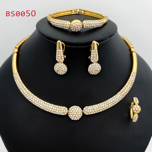 Dubai Gold Plated Jewelry Set Vintage Round Charm Rhinestone Necklace Bracelet Earring Ring For Wedding Bride Women Jewelry Sets 1