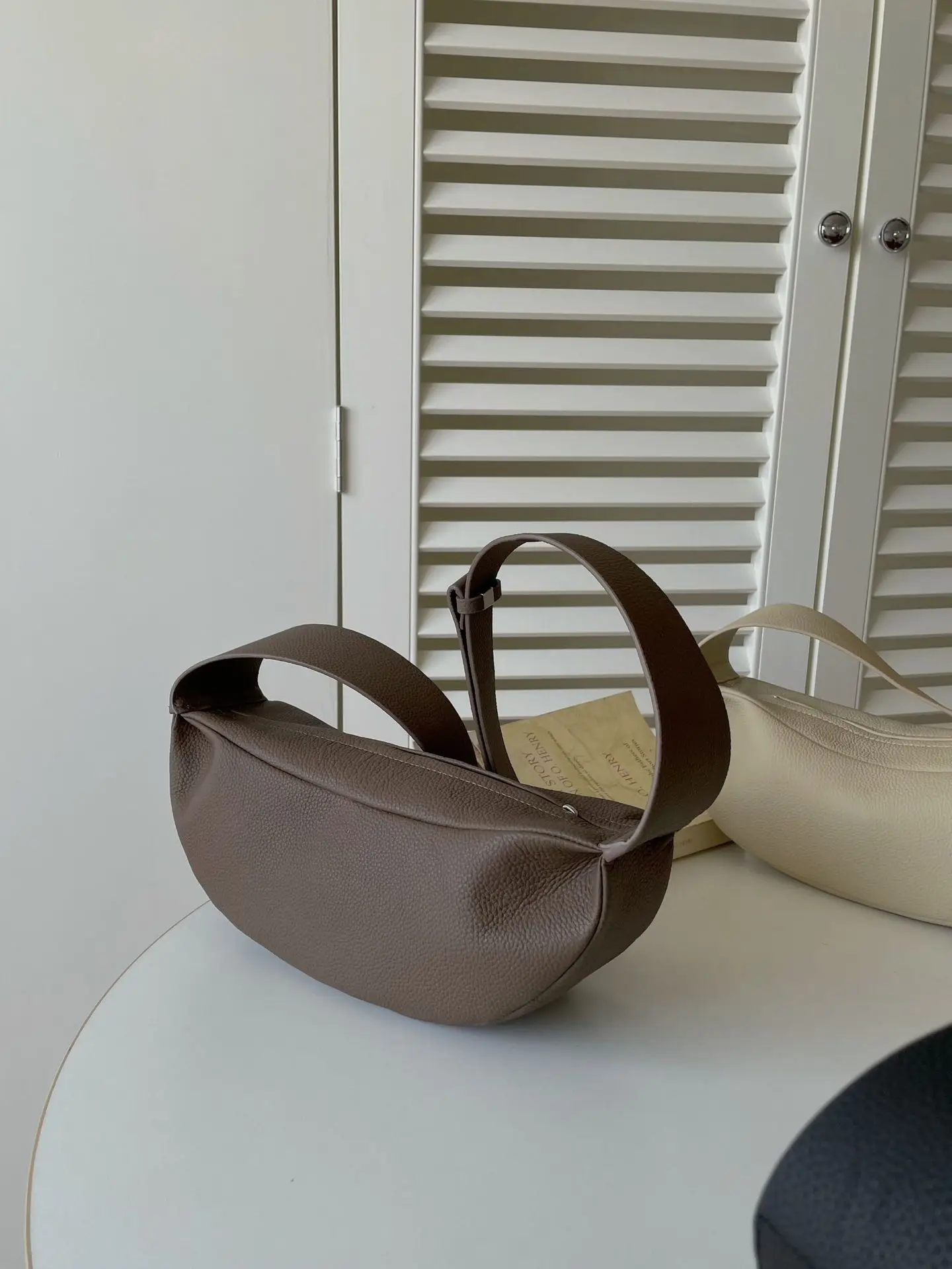 Новинка 2023 сумка на плечо Maxdutti во французском средневековом стиле женская