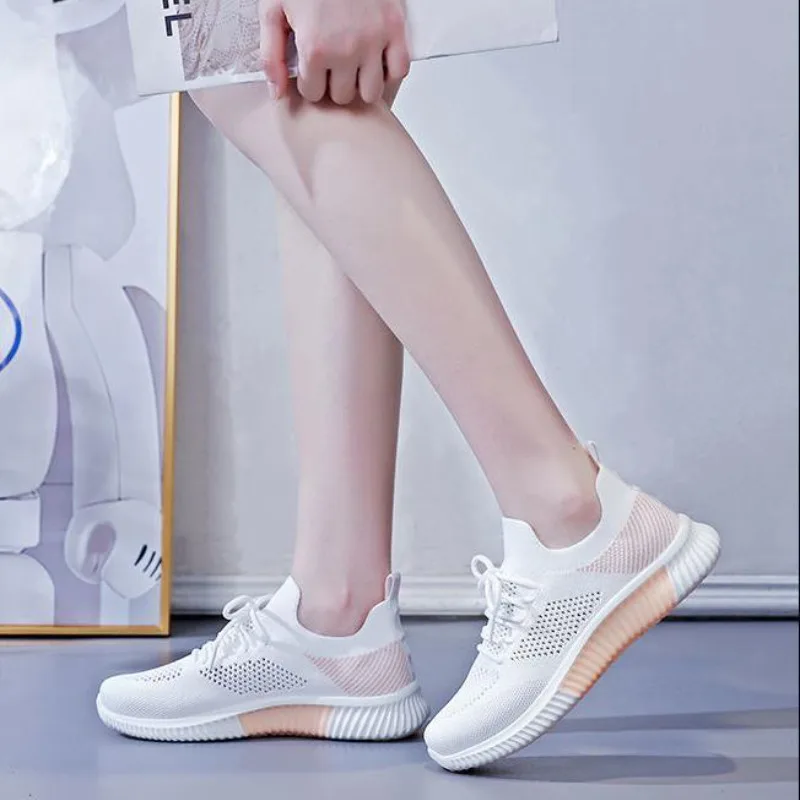 

Women Shoes 2023 Spring White New Breathable Sports Mesh Versatile Summer Hollow Walking Flying Woven No-slip Ladies Sneakers