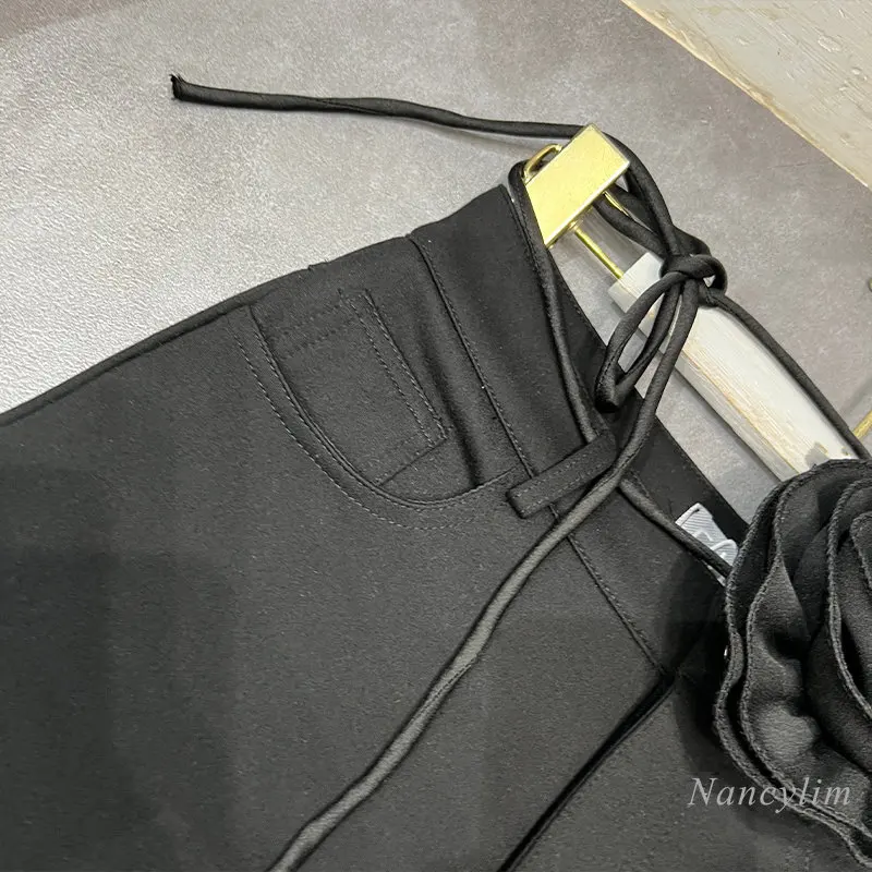 2023 Summer Flowers Belt Waist Shorts Womens New Fashion Regular Show Long Legs All-Match Solid Color Shorts Black