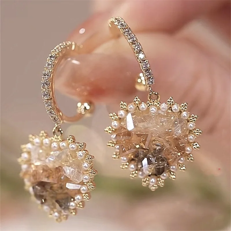 

Korean Version Micro Inlaid Zircon Earrings, Retro Temperament, Fashion, Coffee Color, Love, Versatile Earrings, Wholesale