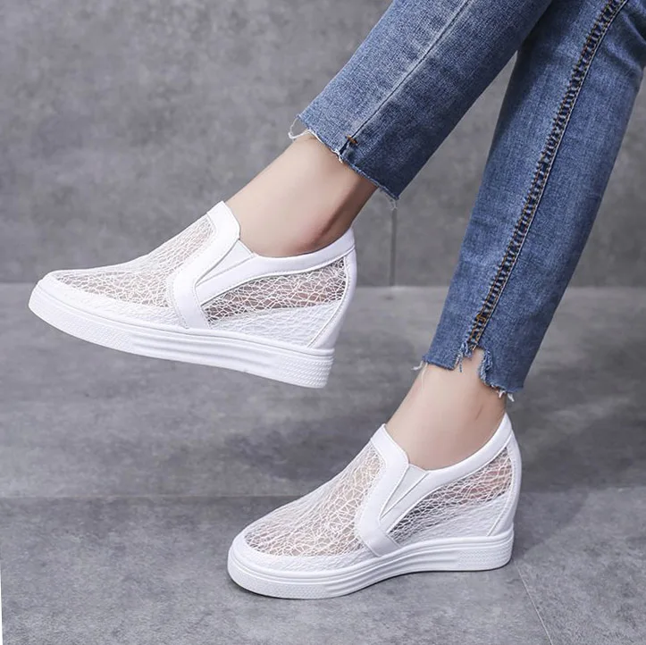 Кроссовки на танкетке женские сетчатые дышащие повседневная обувь толстой