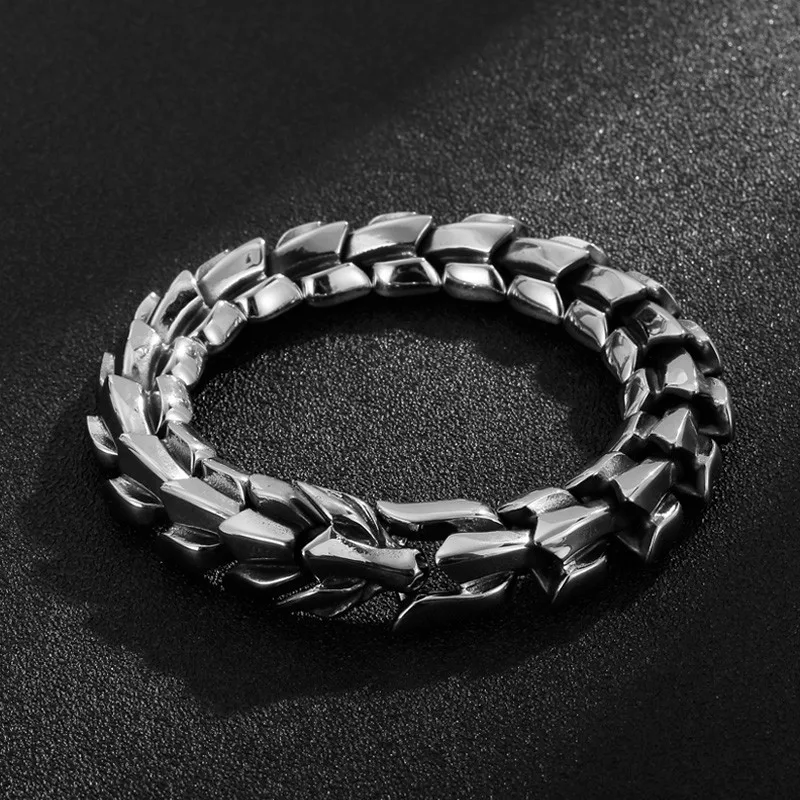 

HaoYi Vintage Dragon Scale Link Chain Bracelet For Men Fashion Stainless Steel Fine Jewelry Accessories