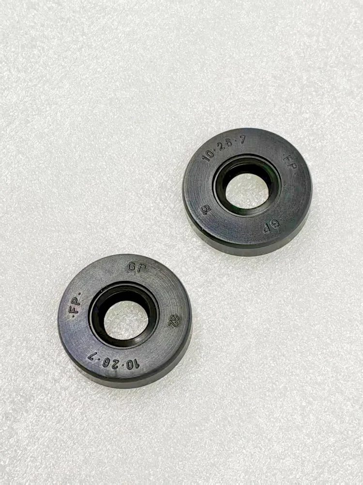 

Водяные сальники и сальники водяного насоса подходят для F650CS, F650GS/DAKAR G650GS, SERTAO G650X.