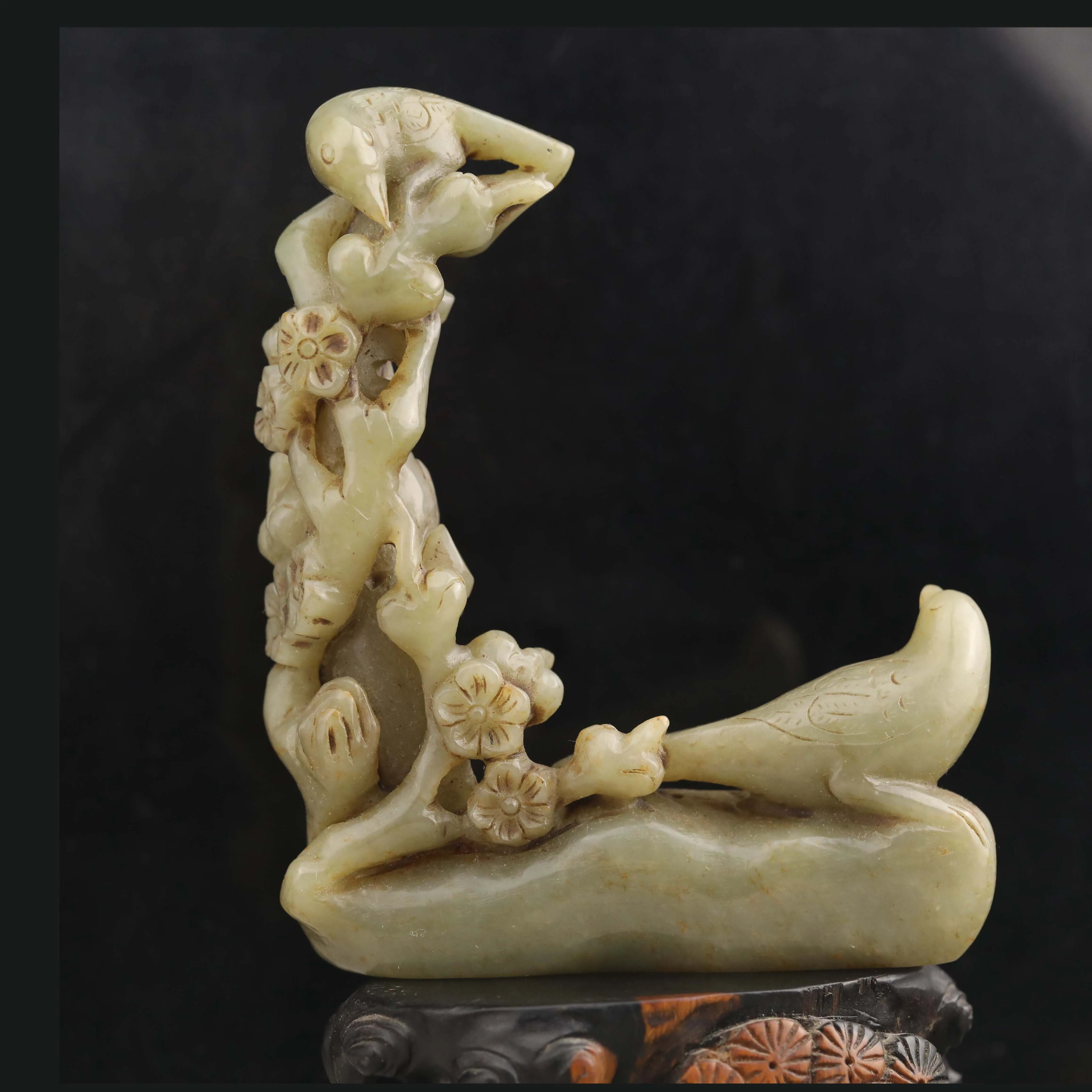 

Old China Natural hetian Jade Hand Carved statue of flower and bird #23