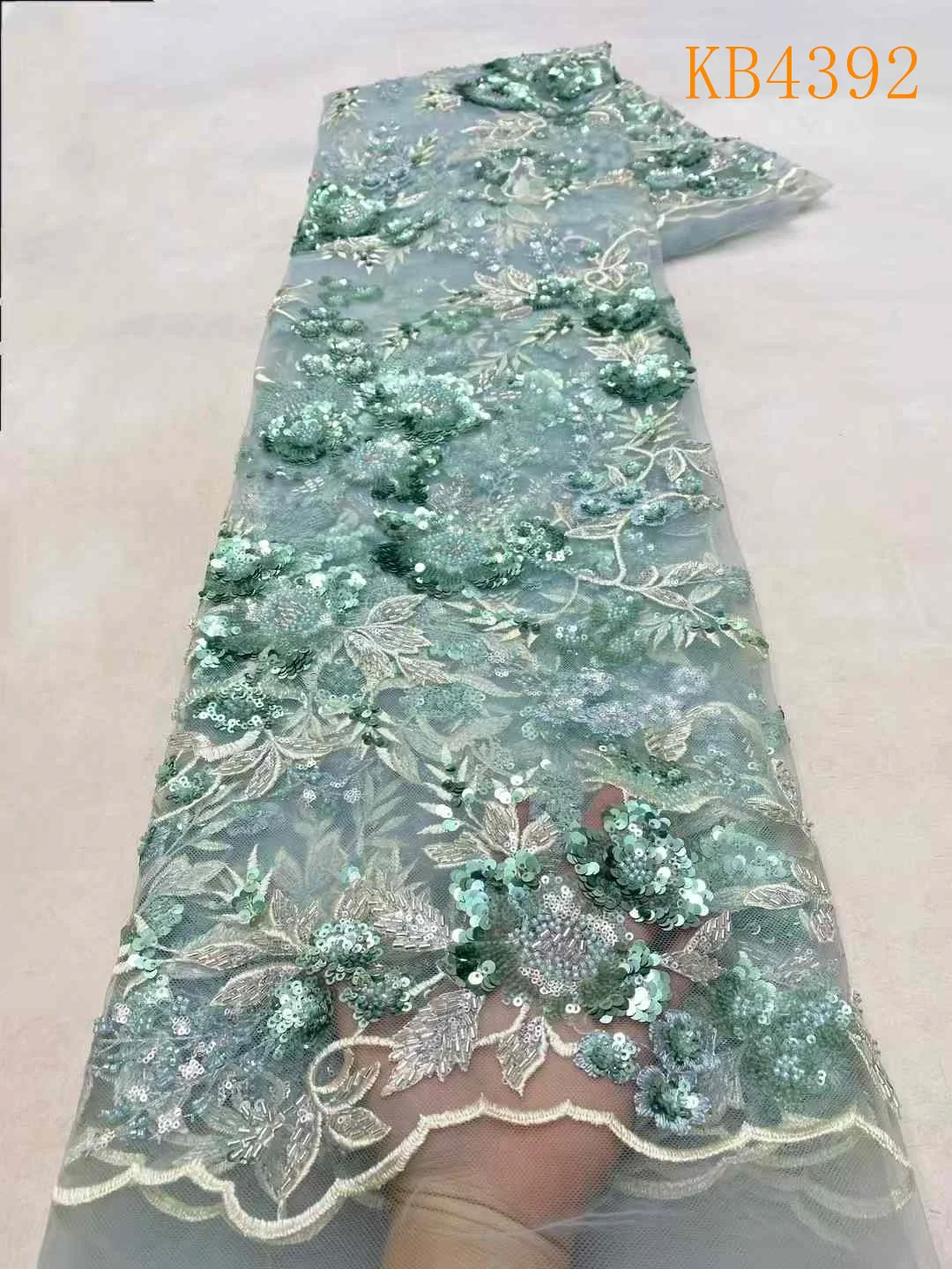 2024 Африканская розовая кружевная ткань с бисером для вышивания зелеными