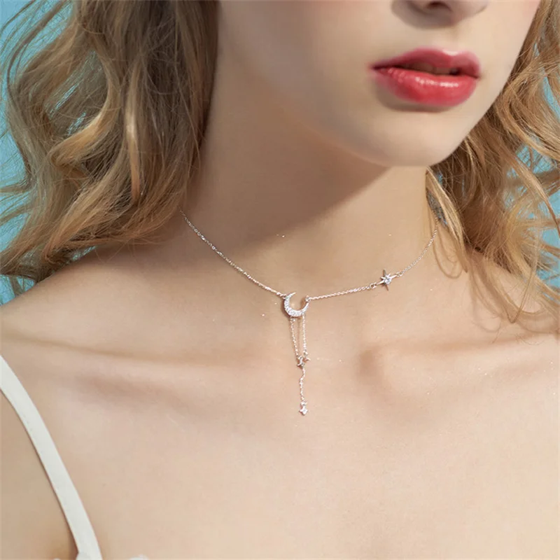 Женская цепочка с подвеской в виде звезды и Луны цирконом