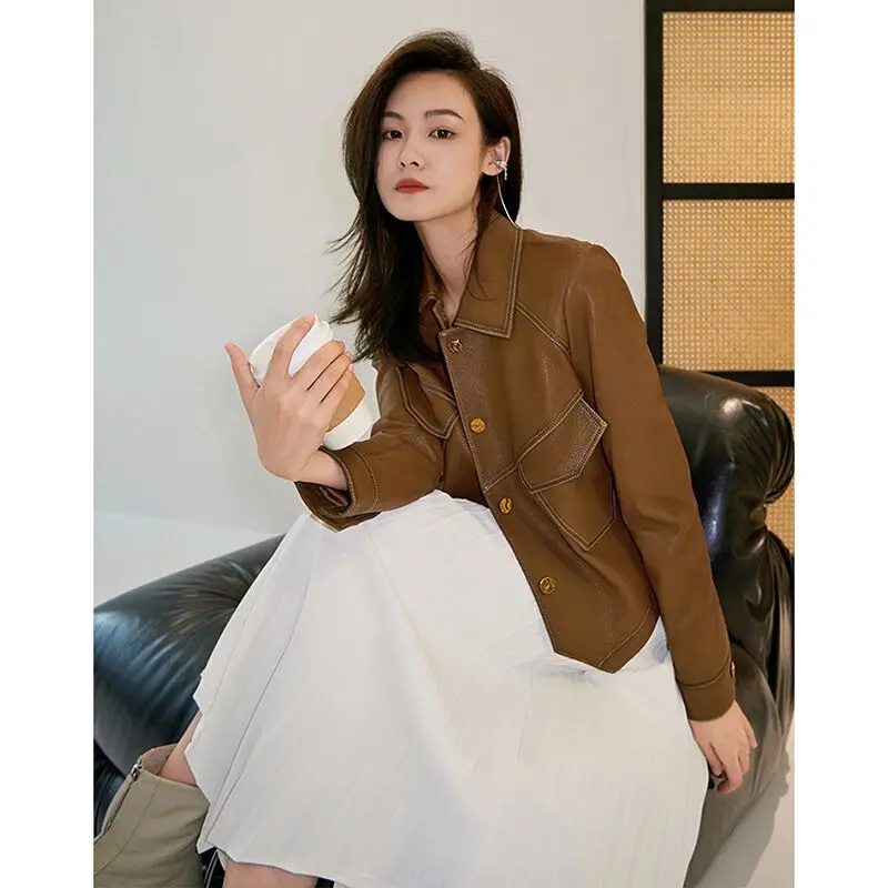 

Женская винтажная куртка из натуральной овечьей кожи