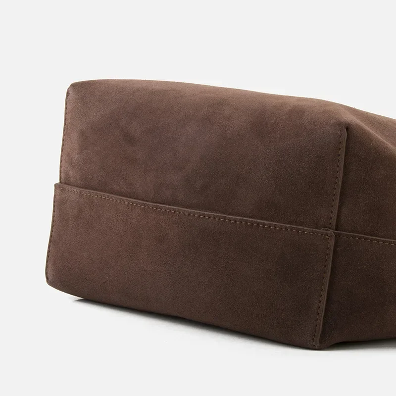 Женская сумка на плечо из замши цвет коричневый