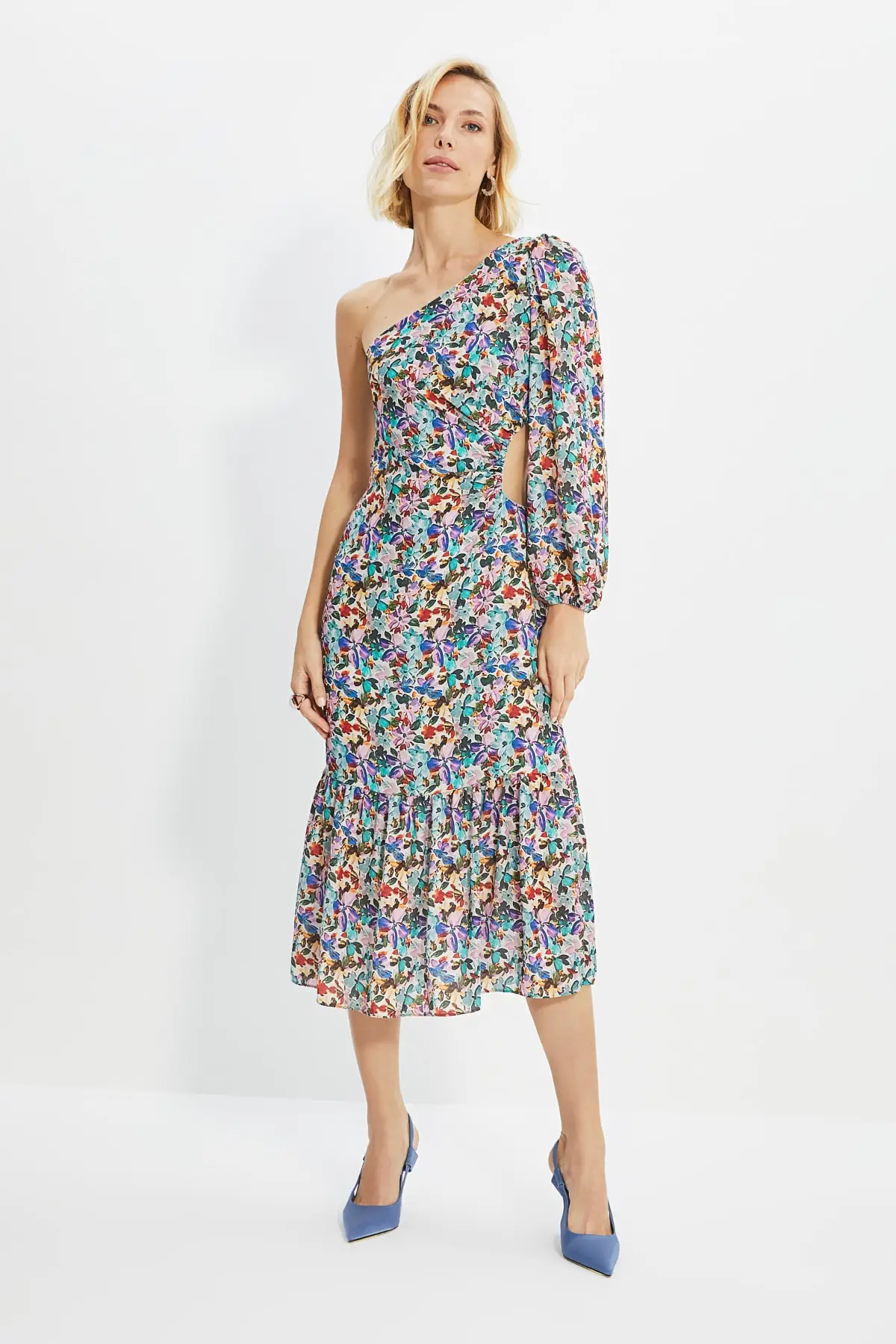 

Trendyol One Shoulder Cut Out Detail Dress TWOAW22EL0651