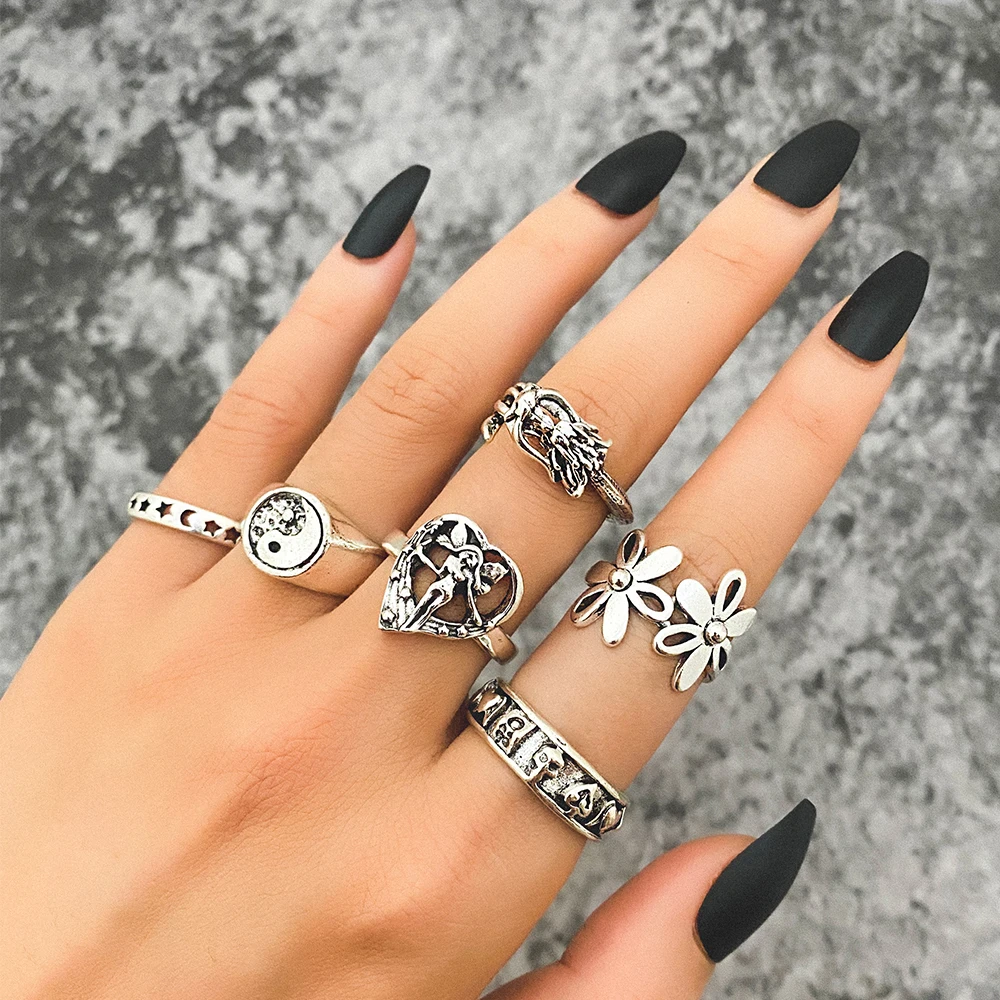 

Punk Gothic Silver Plated Angle Ring Set For Women Vintage Men Retro Personality Finger Ring Fashion Streatwear Jewelry Gifts