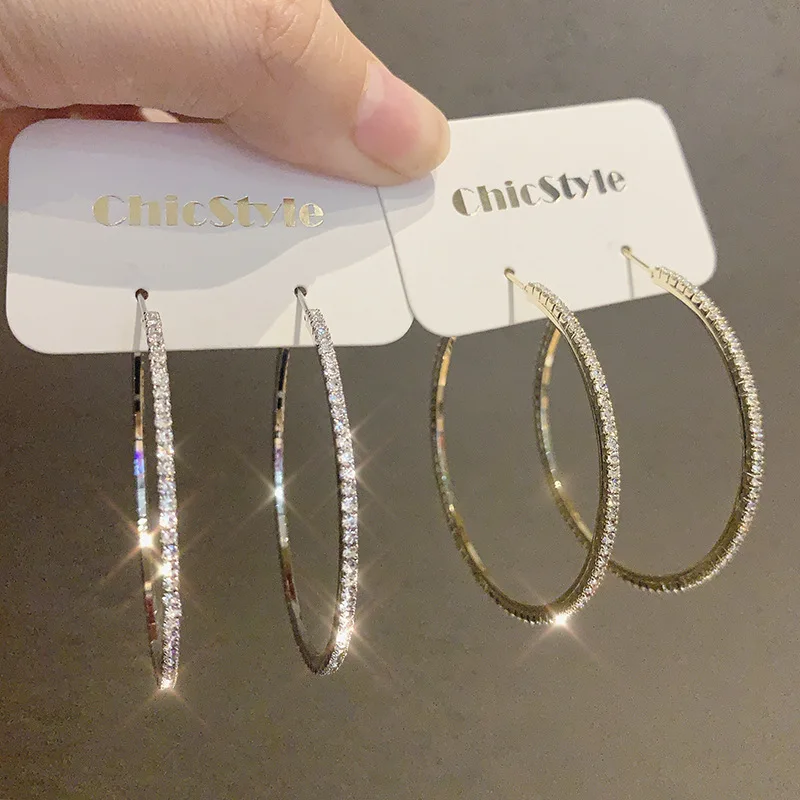 

European and American Zirconia Round Ring Temperament Retro Exaggerated Light Luxury Party Ladies Earrings