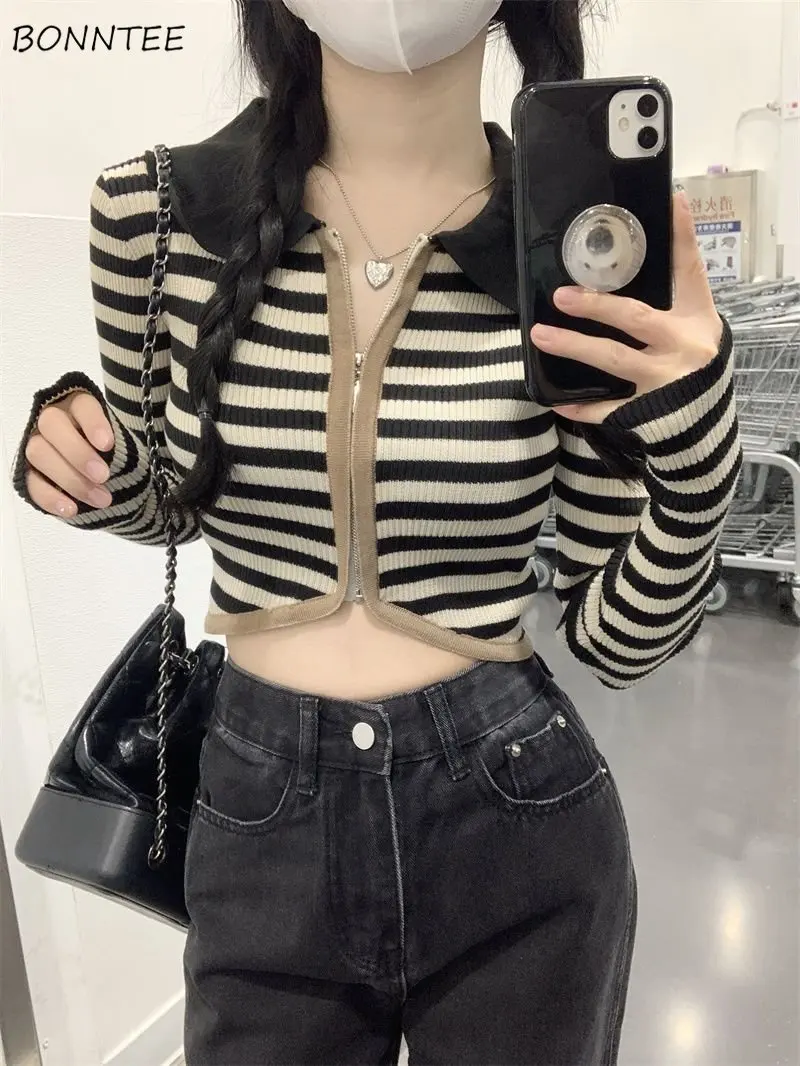 

Винтажный женский Американский пикантный полосатый трикотажный весенний новое поступление с открытыми плечами с длинным рукавом укороченный отложной воротник в эстетике