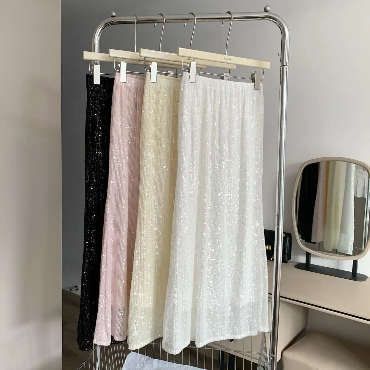 

Женская юбка-годе средней длины, 4 цвета