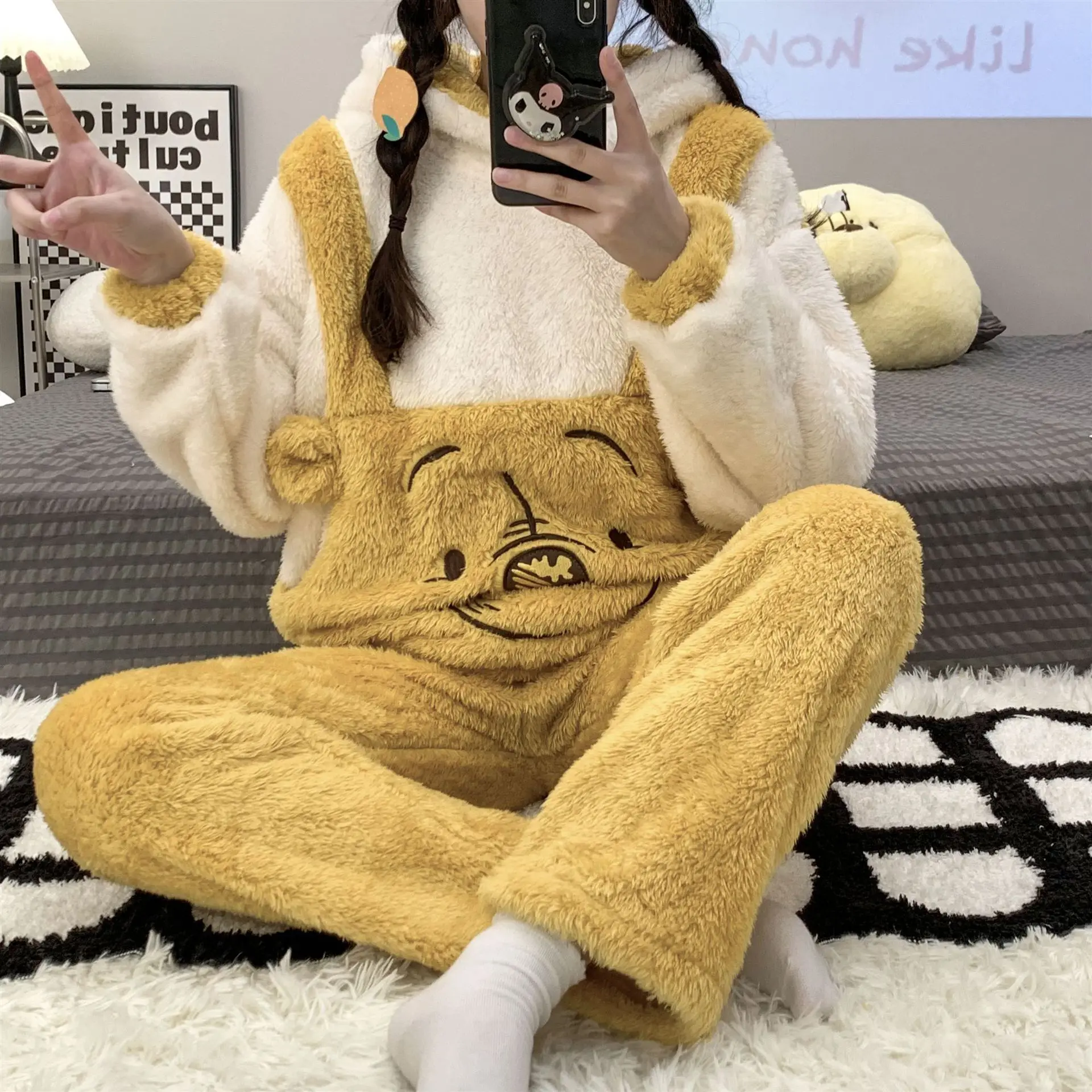 Coral Velvet Pajamas Women's Winter One-piece Cartoon Cute Students Thickened Flannel Autumn and Winter Home Clothes