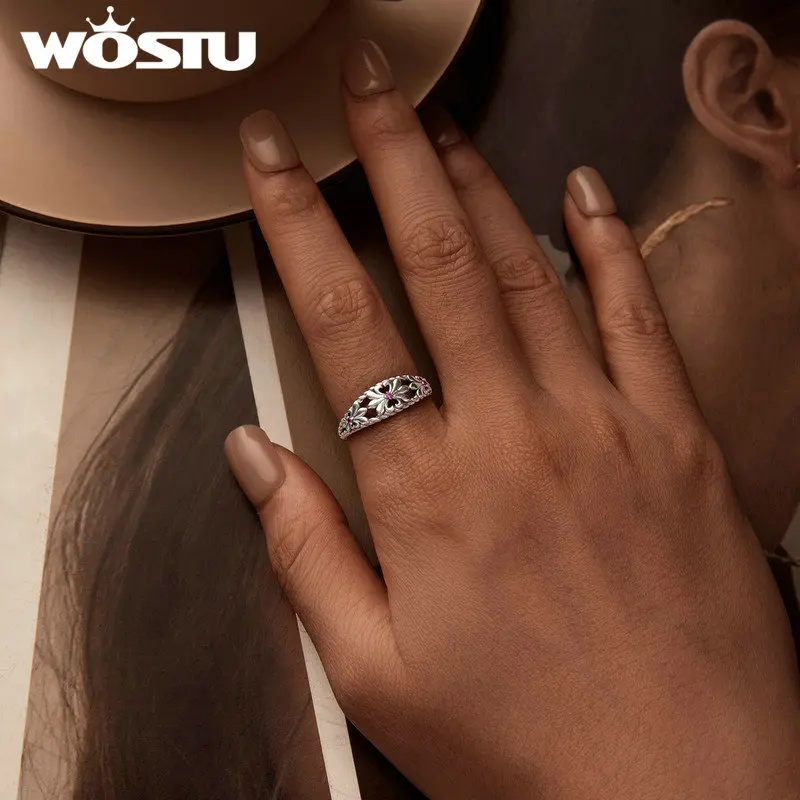 Женский комплект из кольца и серёг серебра 925 пробы