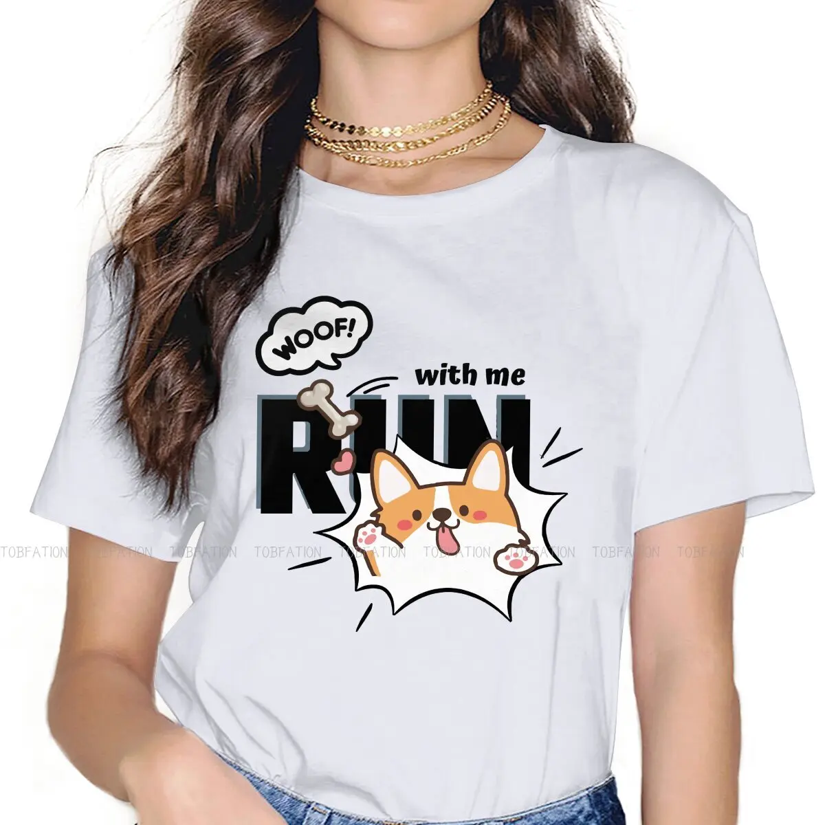 

Женская футболка с надписью «Run With Me Chiba»