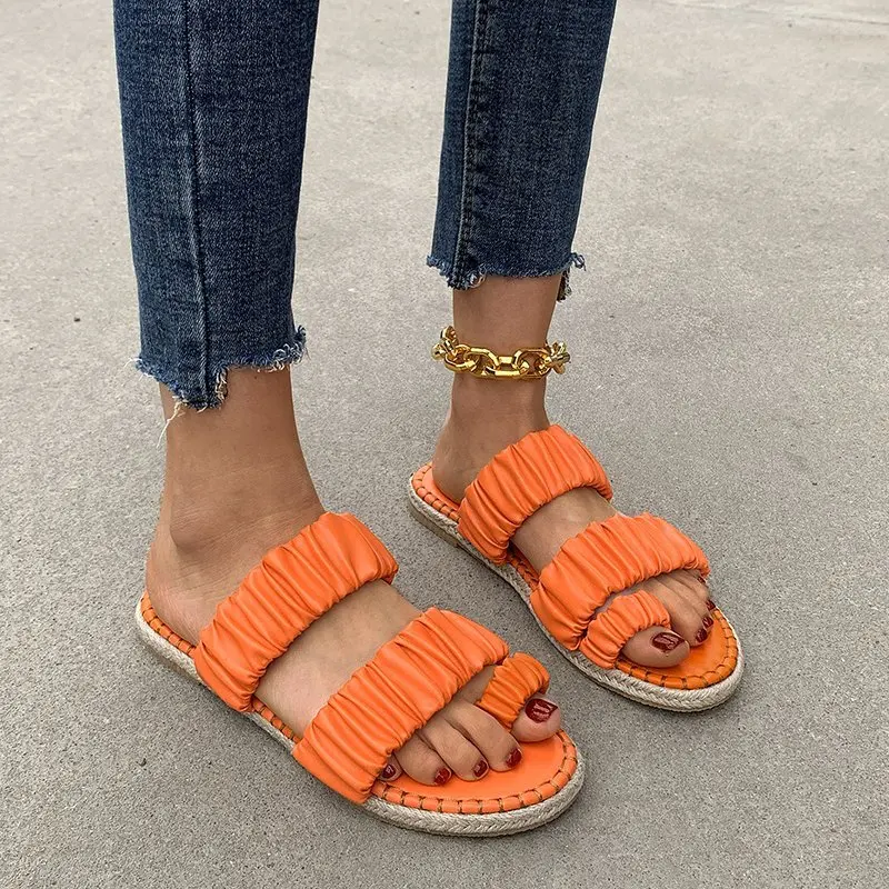 

2022 Summer Women's Pleated Slippers Solid Color Fashion Flat Bottom Casual Open Toe Slippers Women's Large Size Sexy Adult