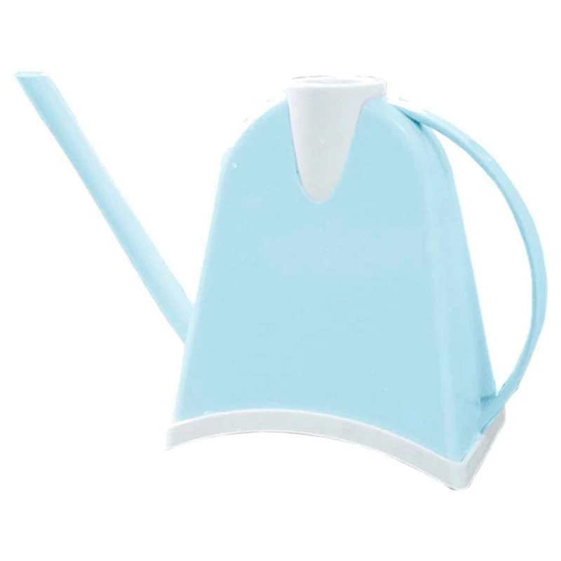 

Садовый инструмент, емкость для полива растений с длинной насадкой