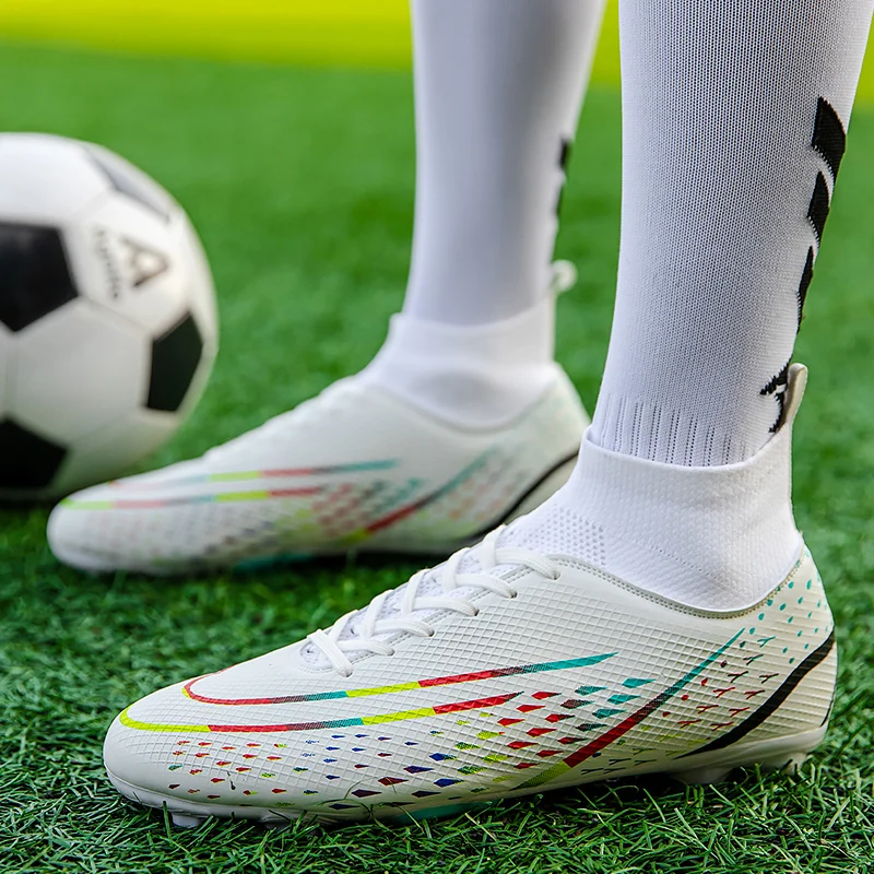 Рисунок 5 - Мужская футбольная обувь