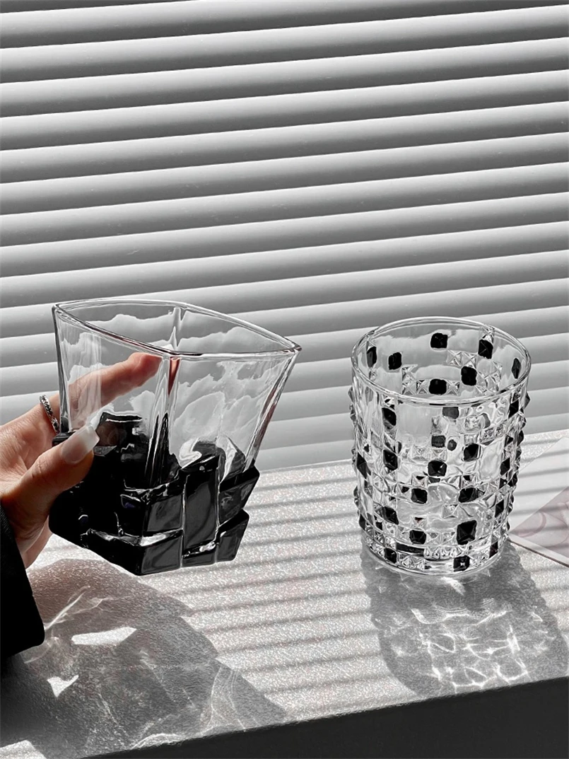 Креативный художественный винный бокал ручной работы с черным драгоценным