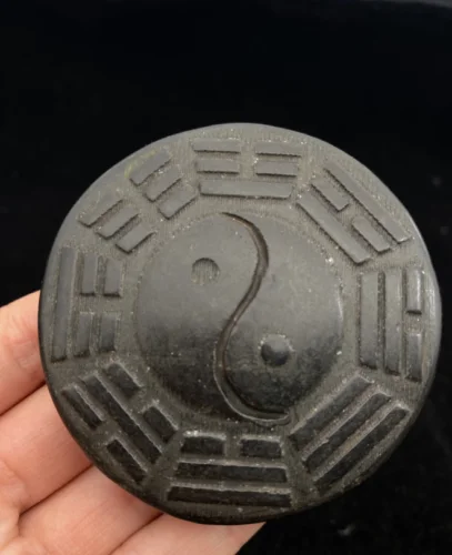 

Подвески из железа и метеорита Yin and Yang, Китай