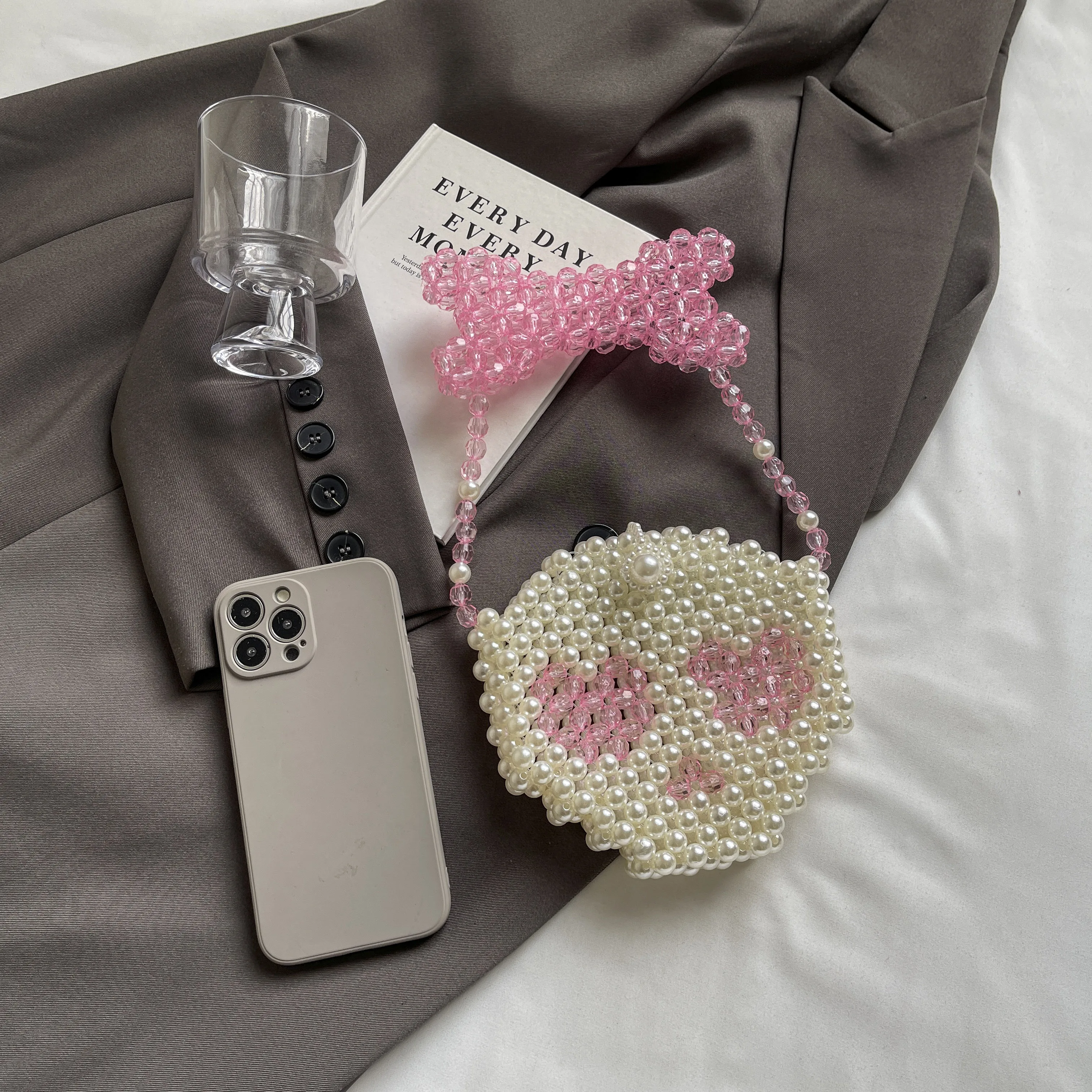 Женская милая сумочка с бантом искусственный дизайн стиль подходит для банкетов