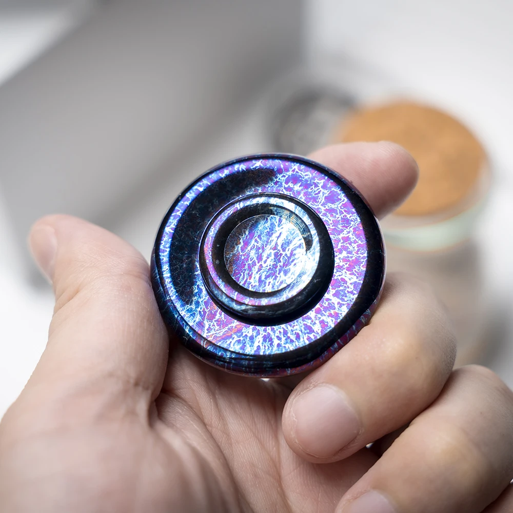 Фото Райан EDC WAVE Titanium PRO Фиджет-спиннер, тактильная монета, антистрессовая игрушка, оригинальный дизайн, антистрессовые игрушки. №3