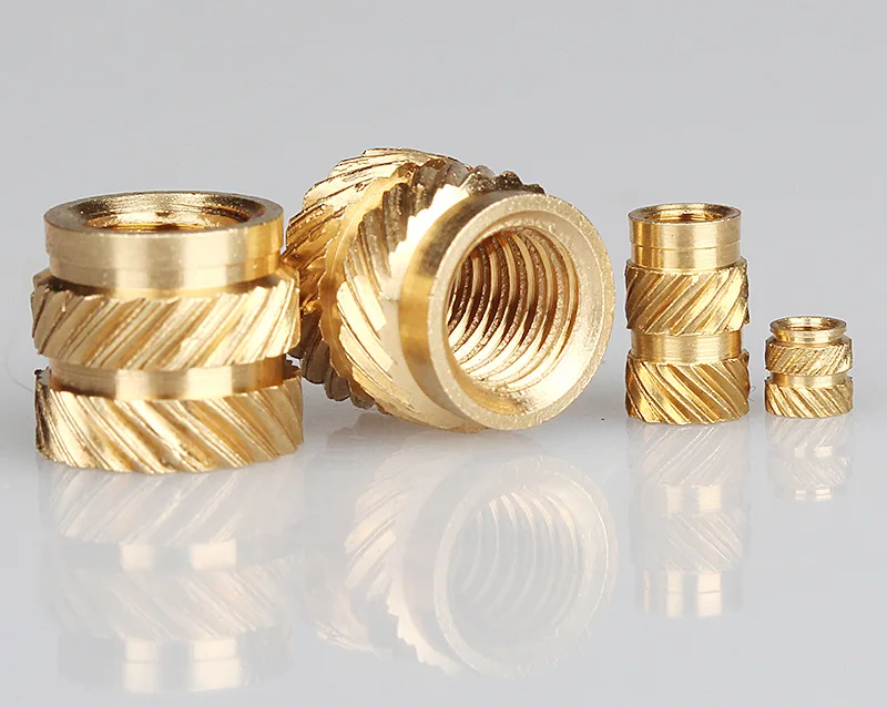 Вставка из меди M2 5 M3 M4 M5 M6