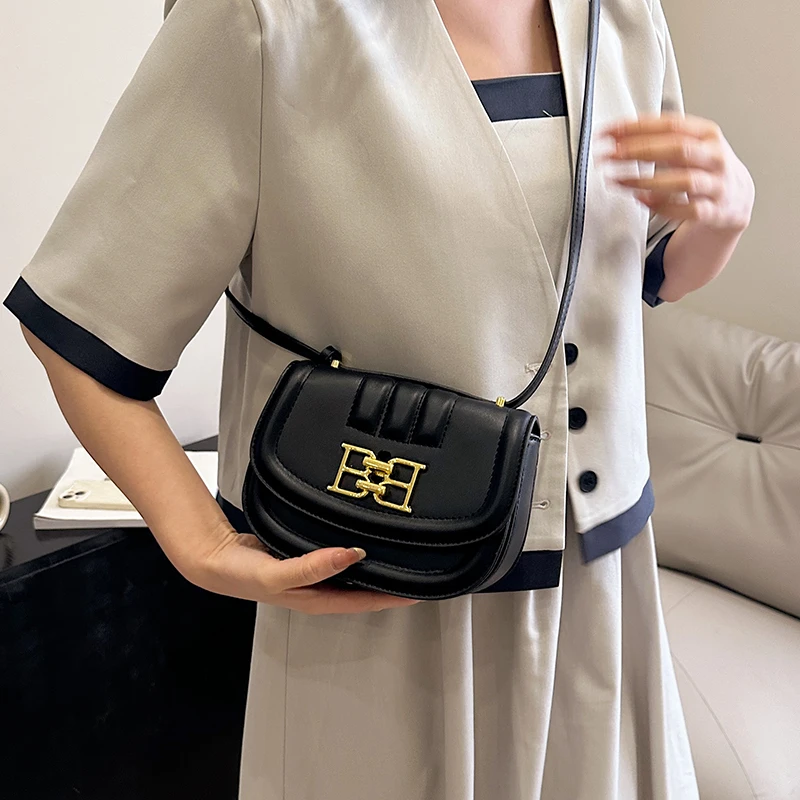 Fashion Semicircle Crossbody Shoulder Bag Women Casual Thick Chain PU Leather Small Totes Handbags Female Saddle Messenger Pouch