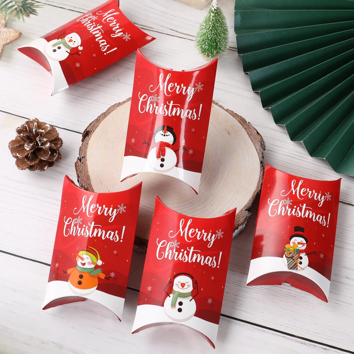 Рождественская подарочная коробка