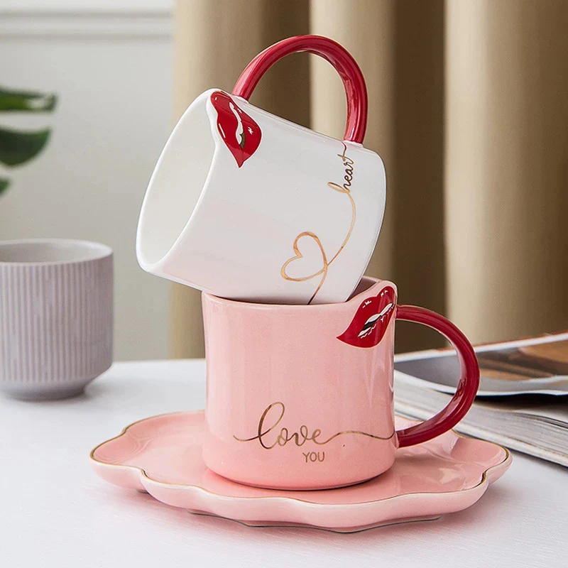 

Sexy Red Lip Ceramics Coffee Mug With Tray Creative Tea Milk Breakfast Porcelain Cup Home Office Drinkware Couple Mug Saucer Set