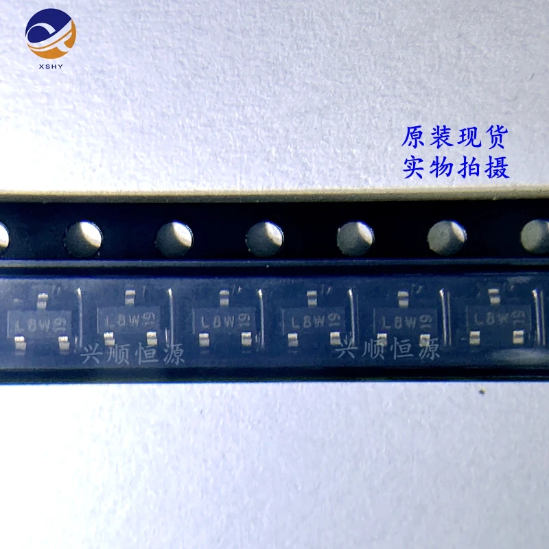 50 шт./лот BAT721A маркировка: L8W SOT23 40 В 200 мА Шоттки барьер двойные диадеидные микросхемы в наличии 100% новый оригинал