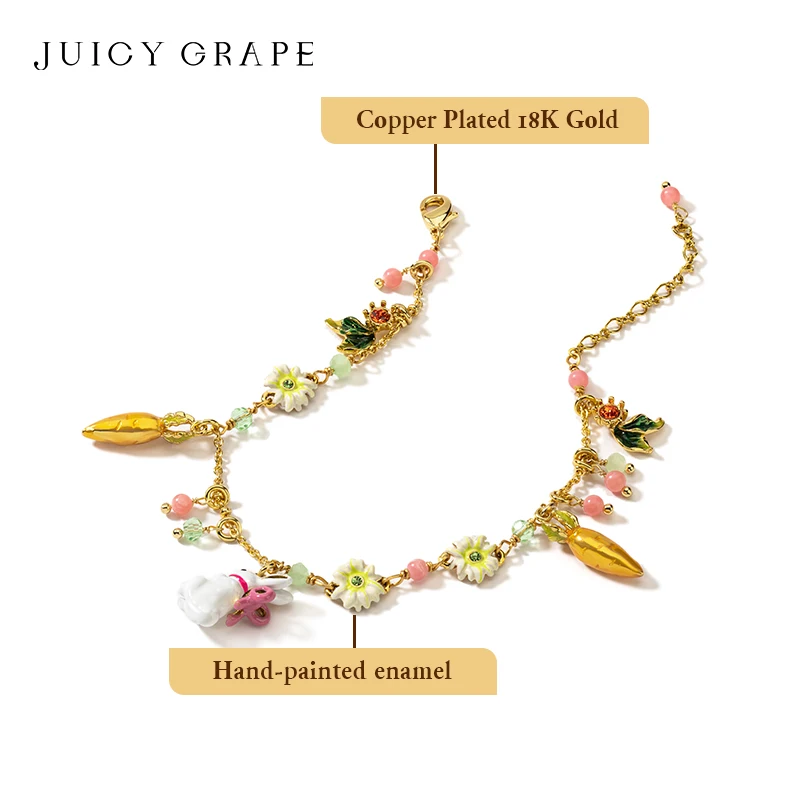 Браслет ручной работы с эмалью и подвеской в виде виноградного моркови кролика