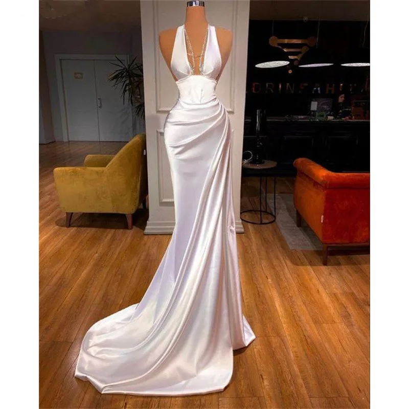 

Simple V Neck Sexy Prom Dresses Sleeveless Floor Length Custom Made Mermaid Gown Evening Dress Elegant Satin Graduation Gown