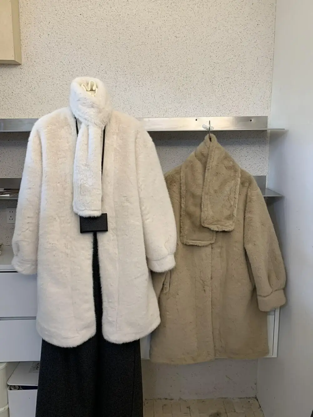 JINC Корейская серия Меховая верхняя одежда из интегрированного меха Женская