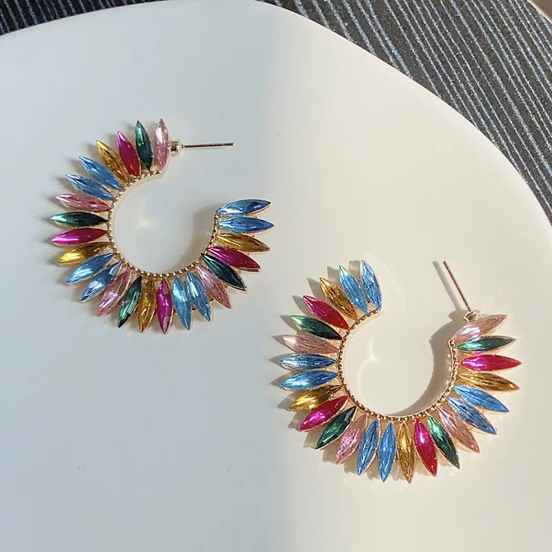 Fashion Bohemian Colorful C-shaped Earrings for Women Retro High-end Crystal Hollow Hoops Earrings Trend Jewelry Gift Wholesale