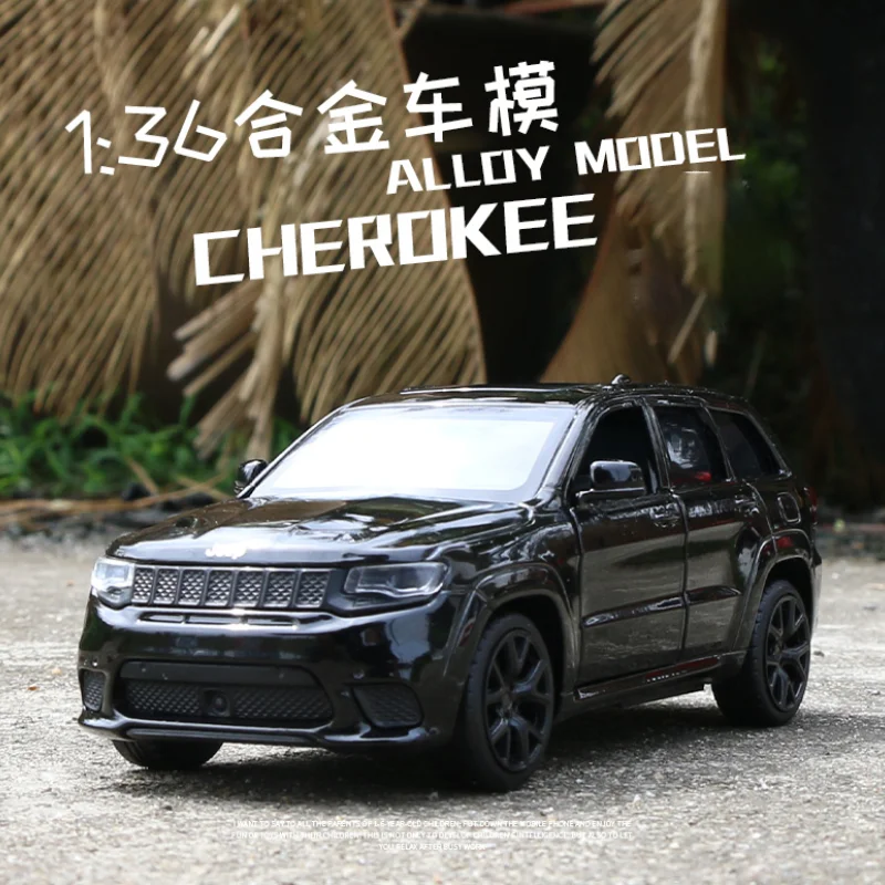 1:36 Джип SRT Grand Cherokee внедорожник машина новая с назад Детский подарок Коллекция Модель игрушки Diecast Рождественские подарки F32.